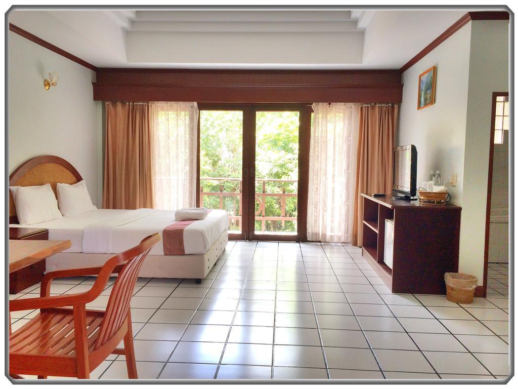 Thong Paeka Hotel Prasat Rum bild